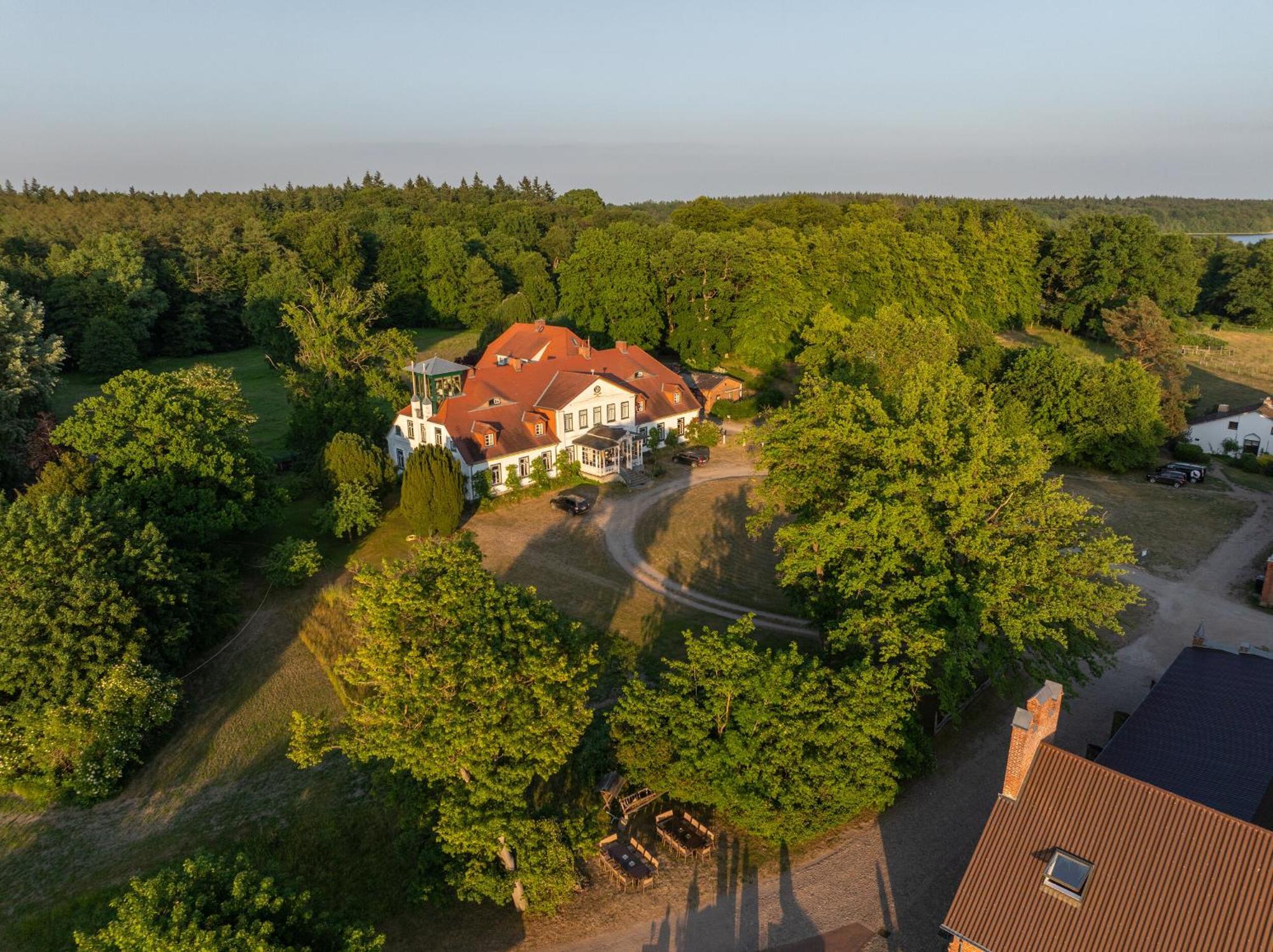 Gut Gross Zecher - Ferienzimmer Seedorf  Экстерьер фото